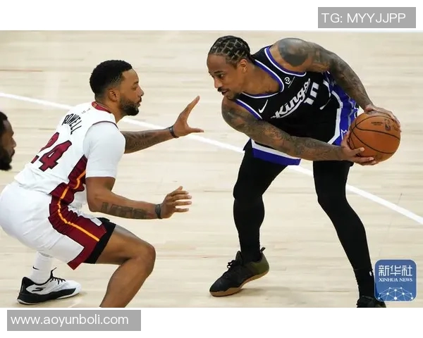 热火与国王激战双加时经典对决展现篮球魅力与团队精神 热火与国王激战双加时经典对决展现篮球魅力与团队精神