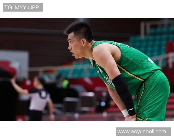 郭艾伦领衔中国篮球新篇章展现无限潜力与拼搏精神的传奇之路 郭艾伦领衔中国篮球新篇章展现无限潜力与拼搏精神的传奇之路