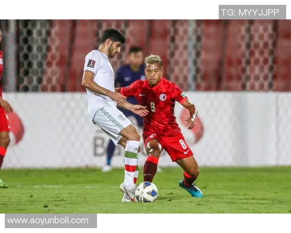 伊拉克足球队与巴林队激战正酣谁能在友谊赛中笑到最后