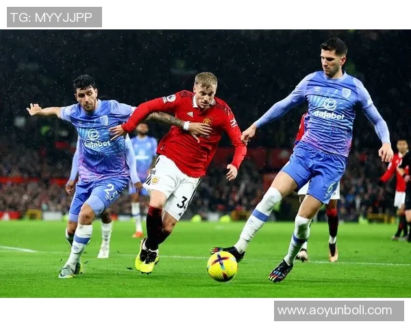 切尔西与曼彻斯特联激战八五精彩瞬间回顾与分析